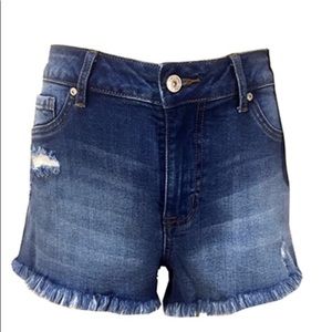 Rewash Juniors' High Rise Curvy-Fit Frayed  Shorts
